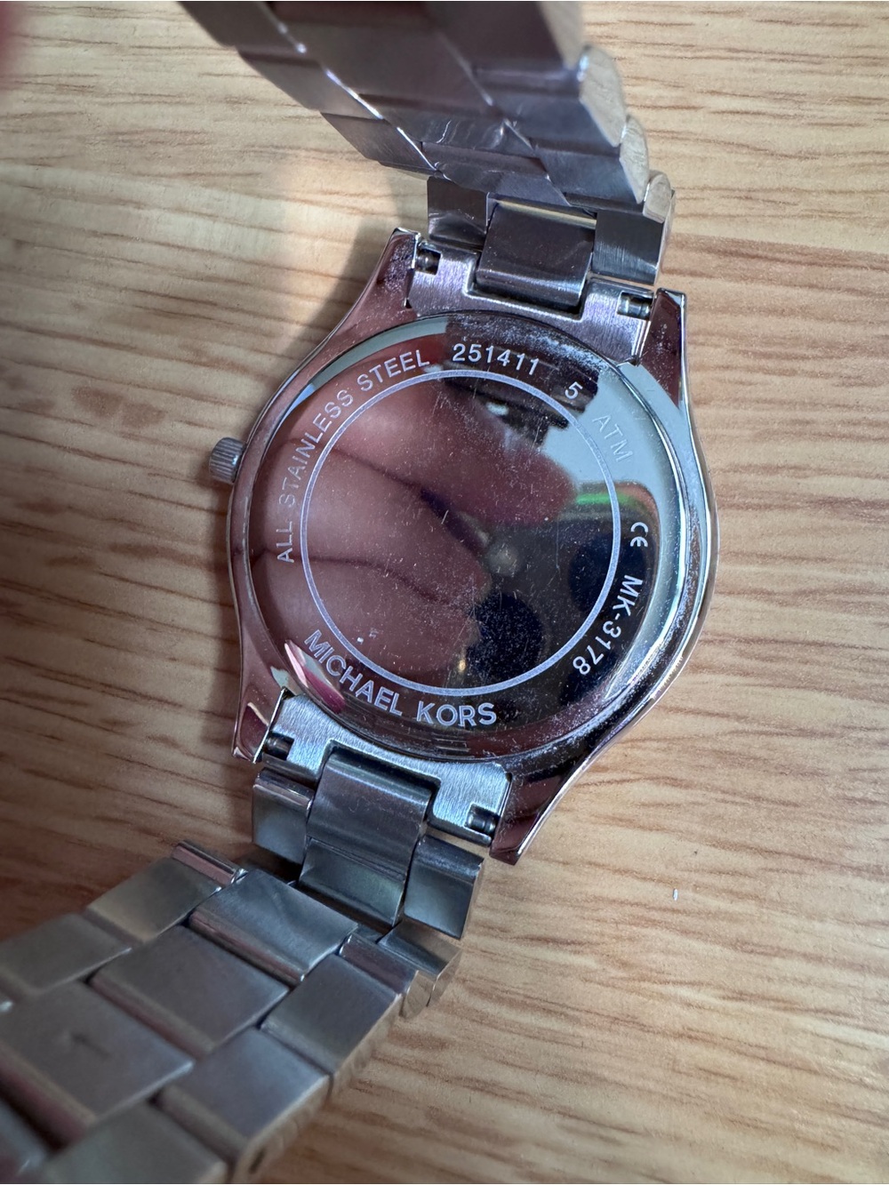 Michael Kors Silver Tone Stainless Steel Women’s Watch - Picture 4 of 4